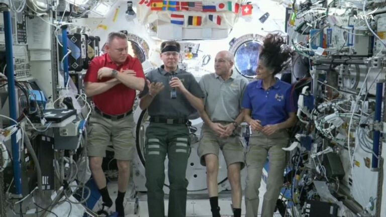 NASA astronauts 1 1741599854888.jpg