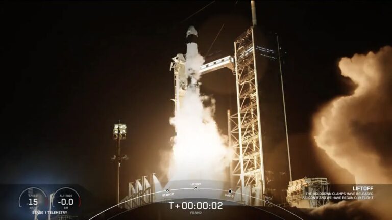 SpaceX Fram2 1743494032519.jpg