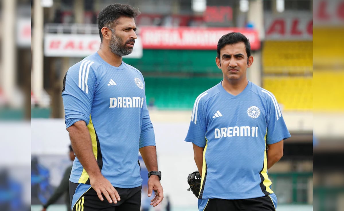 afg1v0p8 abhishek nayar gautam gambhir 625x300 02 January 25.jpg