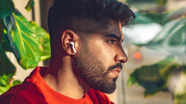 airpods amir riazipour unsplash 1742028529591.jpg