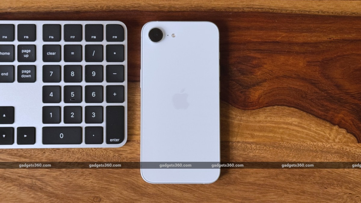 apple iphone 16e main big gadgets 360 1742906082972.jpg