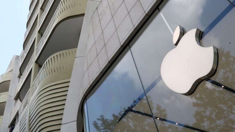 apple uk reuters 1690257433974.jpg