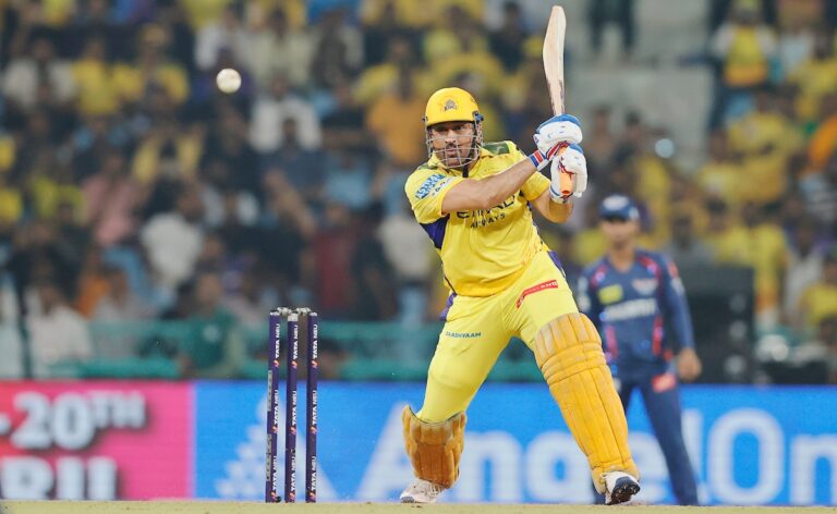 Asijokuo ms dhoni bcci 625x300 15 april 25.jpg