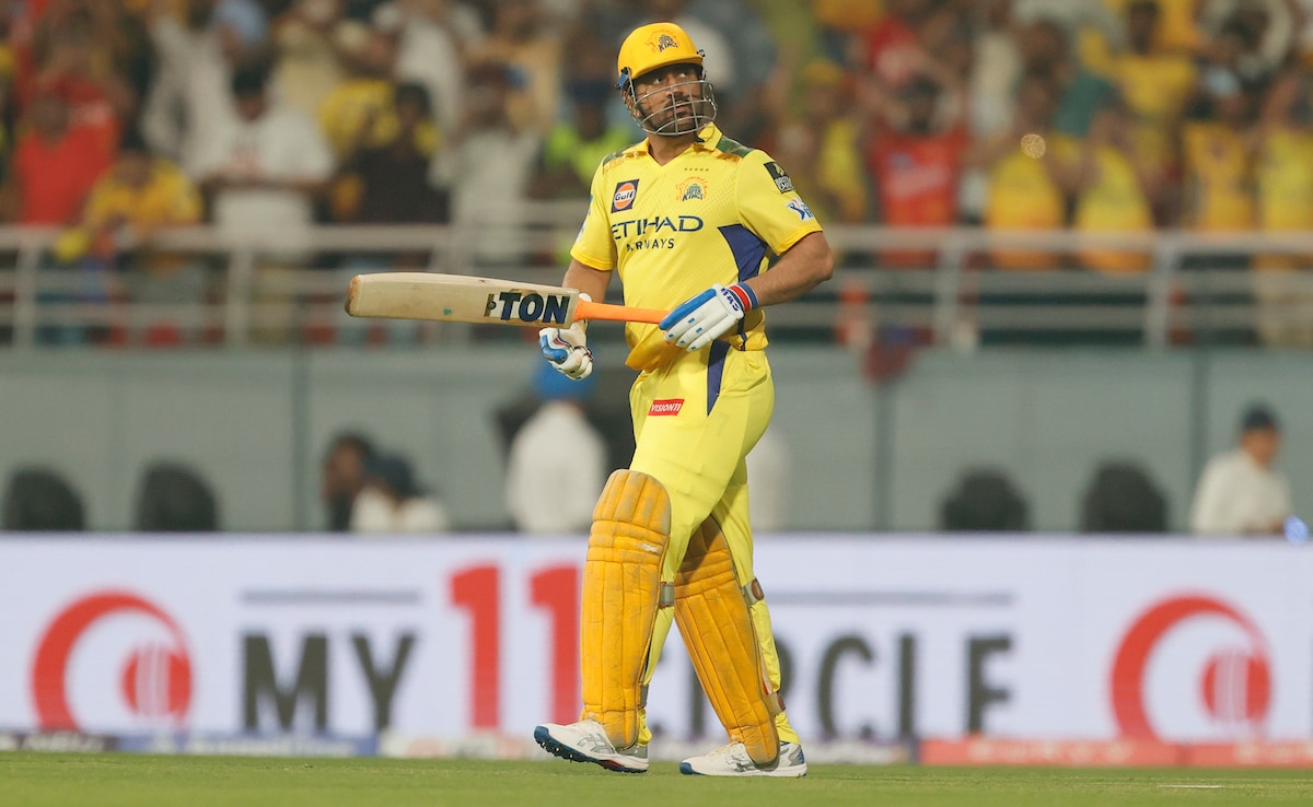 ff5k6o5o ms dhoni bcci 625x300 10 April 25.jpg