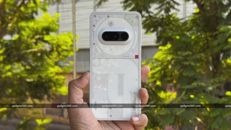 nothing phone 3a main big gadgets 360 1742211737151.jpg