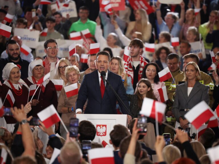 2025 05 18T195158Z 1560847910 RC2JKEAMXJK2 RTRMADP 3 POLAND ELECTION 1747598316.jpg