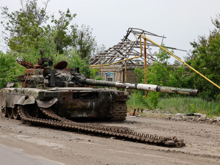 2025 05 27T151751Z 607602579 RC2AQEAKMRZE RTRMADP 3 UKRAINE CRISIS DONETSK REGION 1748391644.jpg