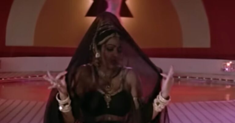 SRIDEVI back 2025 05 69e9674a7127ad4c0559d988691adb3e 16x9.jpg