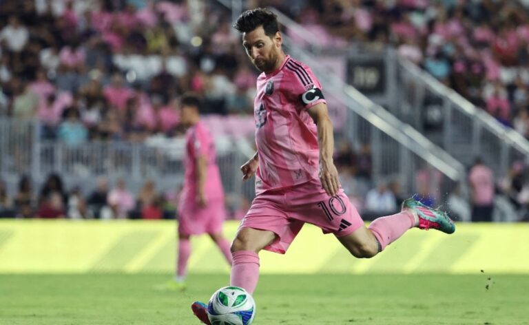 n6h06pv8 lionel messi afp 625x300 19 May 25.jpg