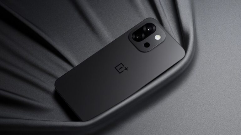 oneplus 13t main big gadgets 360 1744621171341.jpg