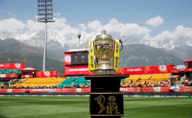 pnjs8nk ipl trophy bcci 625x300 07 May 24.jpg