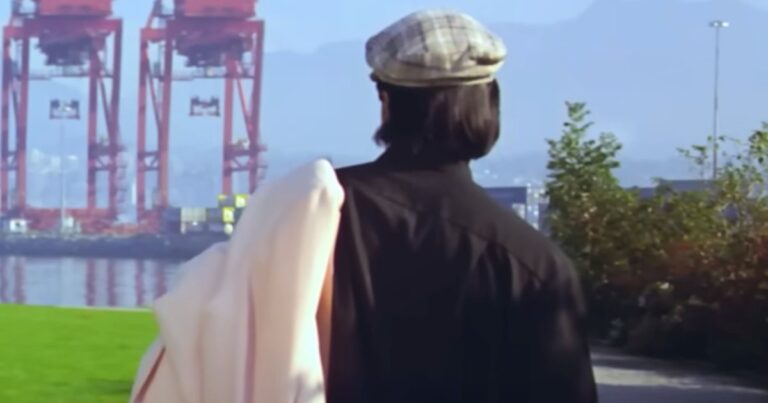 shahrukh khan 2025 05 21fefdf45b7b5025c0acd06b01daadb8 16x9.jpg