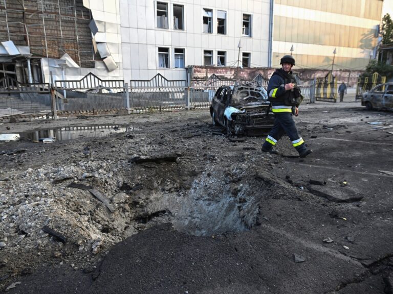 2025 06 14T140706Z 415931920 RC232FAO7UIF RTRMADP 3 UKRAINE CRISIS ATTACK ZAPORIZHZHIA 1749912488.jp .jpeg
