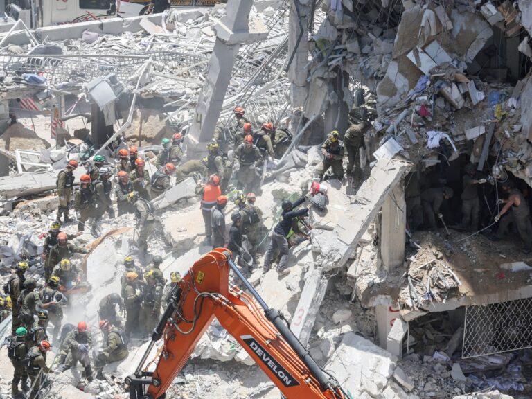 2025 06 15T112920Z 434765287 RC2X2FAFM051 RTRMADP 3 IRAN NUCLEAR ISRAEL 1750002322.jpg