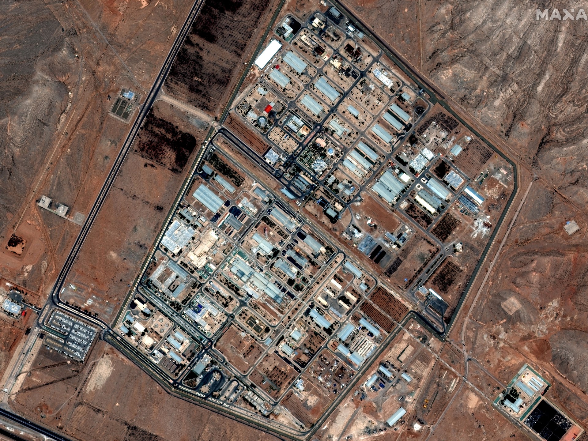 2025 06 16T073738Z 750161560 RC2C2FAW5U6U RTRMADP 3 IRAN NUCLEAR FACILITIES SATELLITE 1750500010.jpg