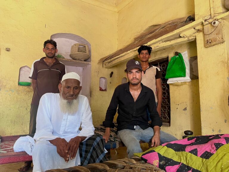 Mohammad Deenu with his grandsons 1750790412.jpg