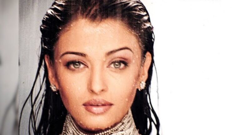Aishwarya Rai 2025 09 f43150e24b58b04e2d60bbcafb15d00c 3x2.jpg